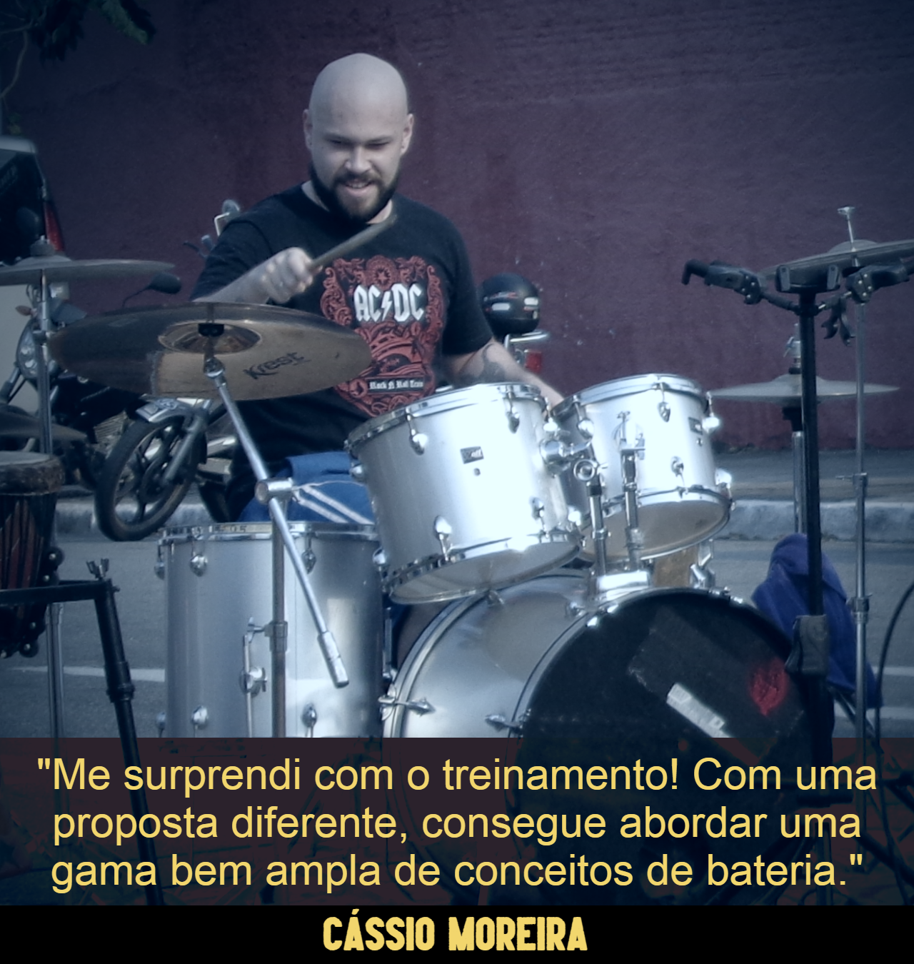 Professor de bateria - Gustavo Belloto